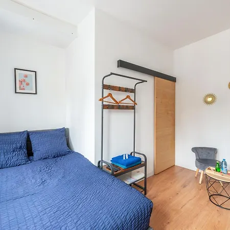 Sv2a-location Apartman *